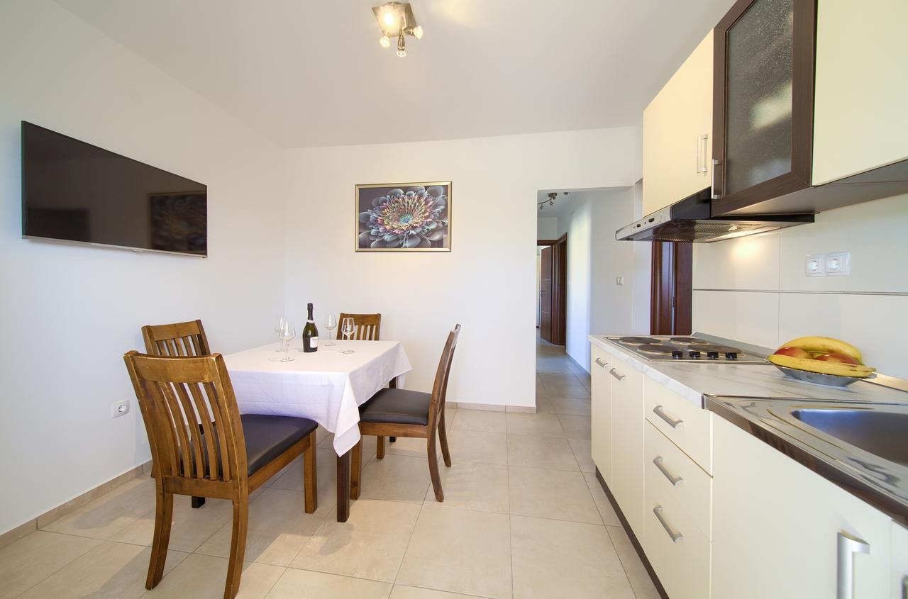 Rimbaldo Apartments Крк Екстер'єр фото
