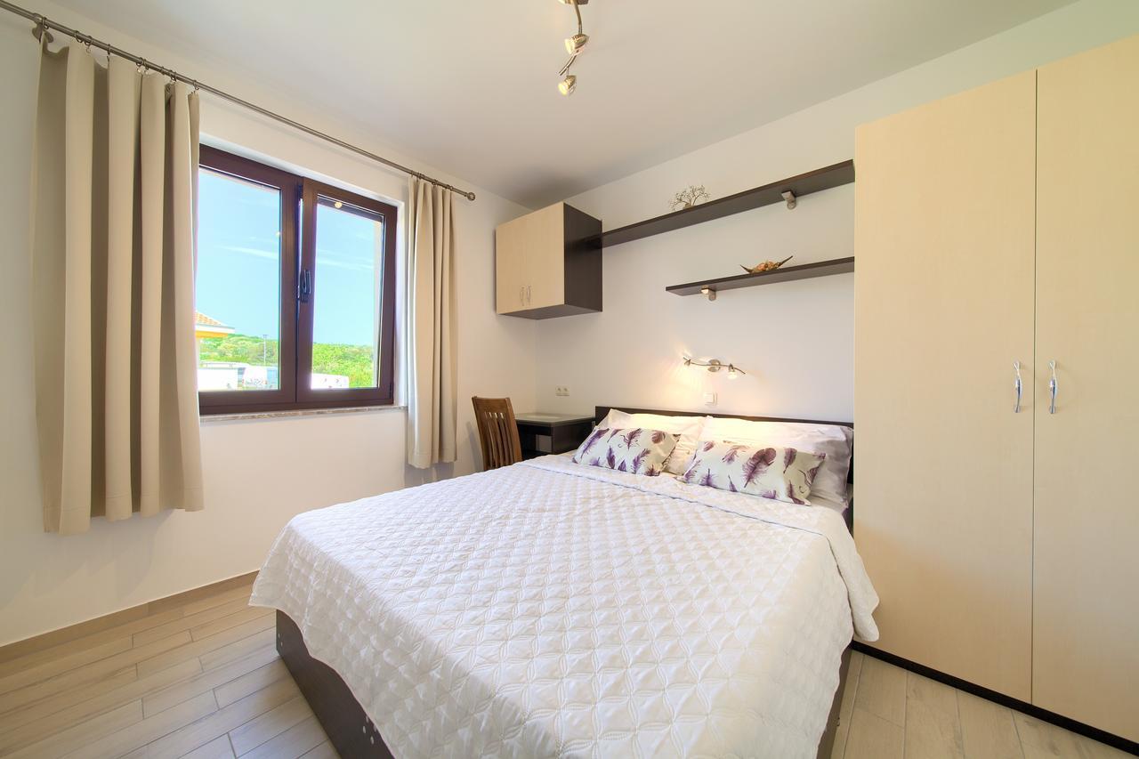Rimbaldo Apartments Крк Екстер'єр фото