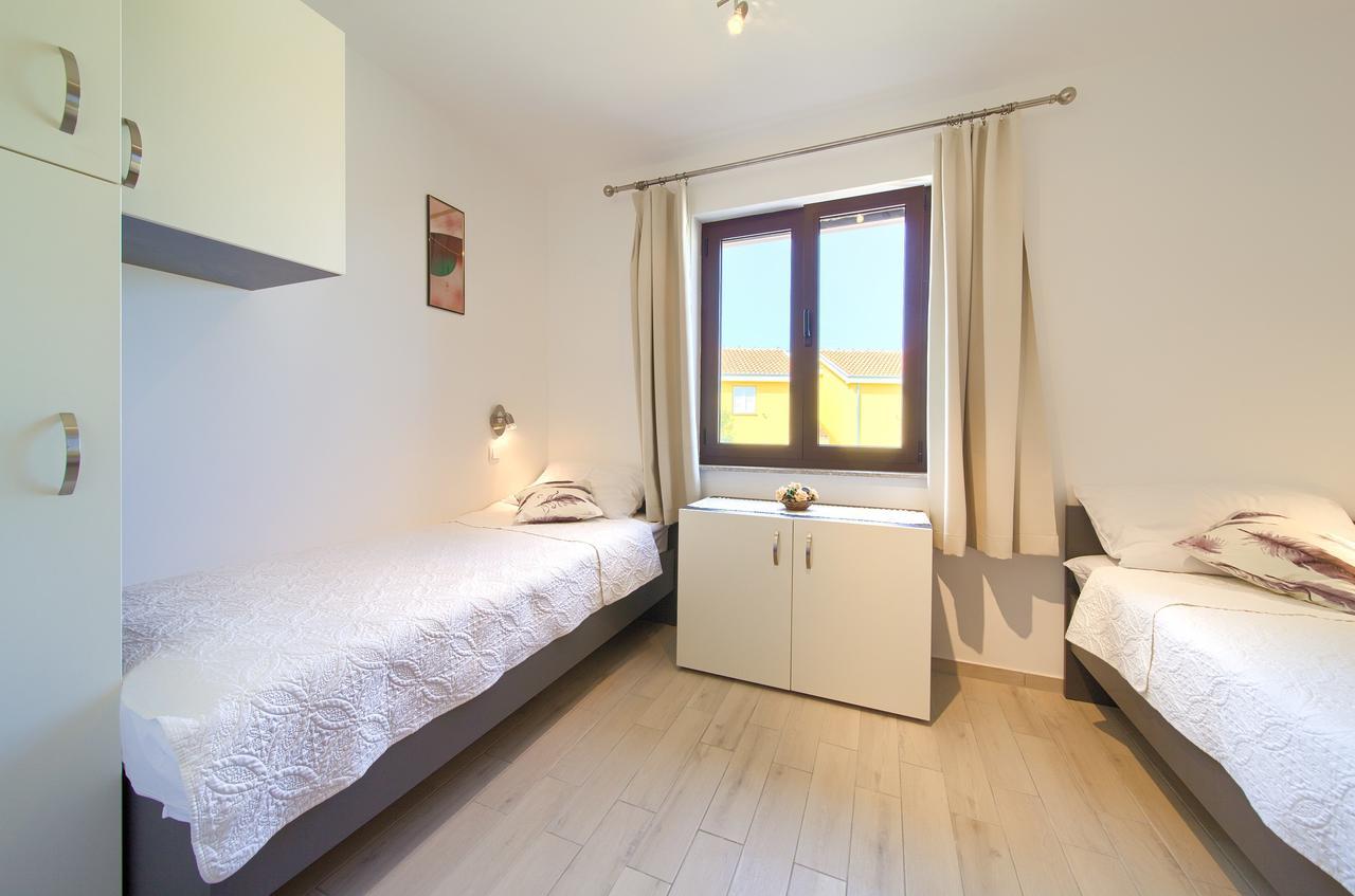 Rimbaldo Apartments Крк Екстер'єр фото