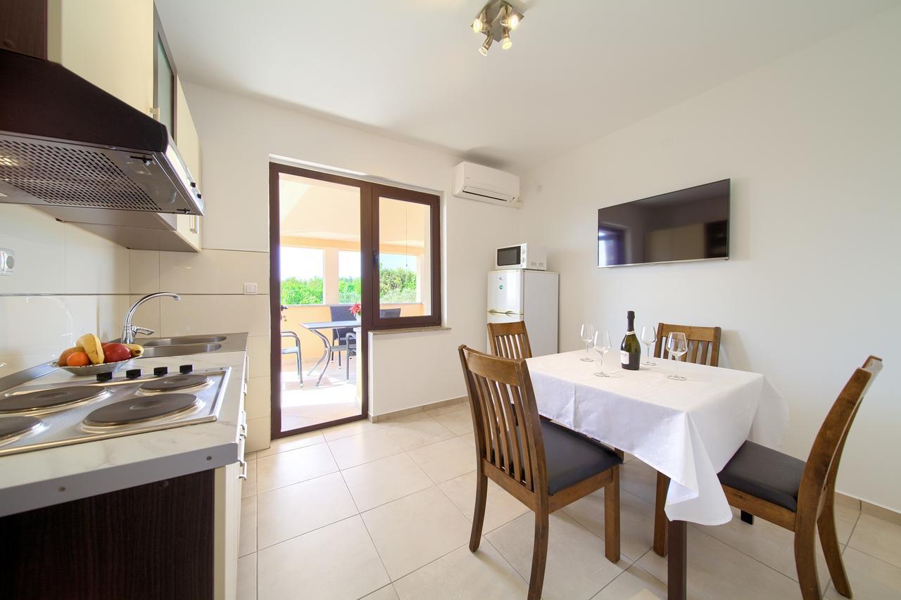 Rimbaldo Apartments Крк Екстер'єр фото
