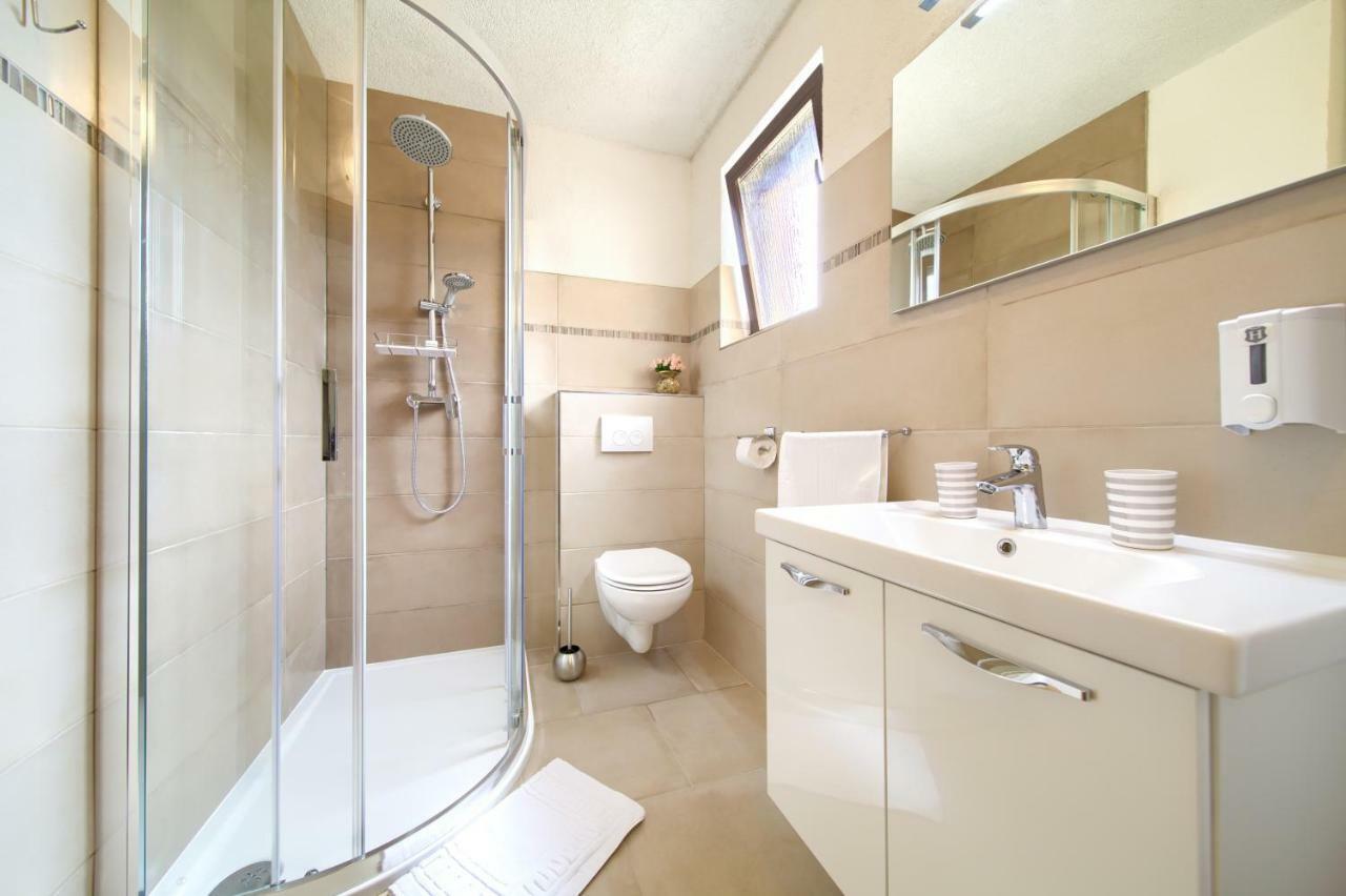 Rimbaldo Apartments Крк Екстер'єр фото